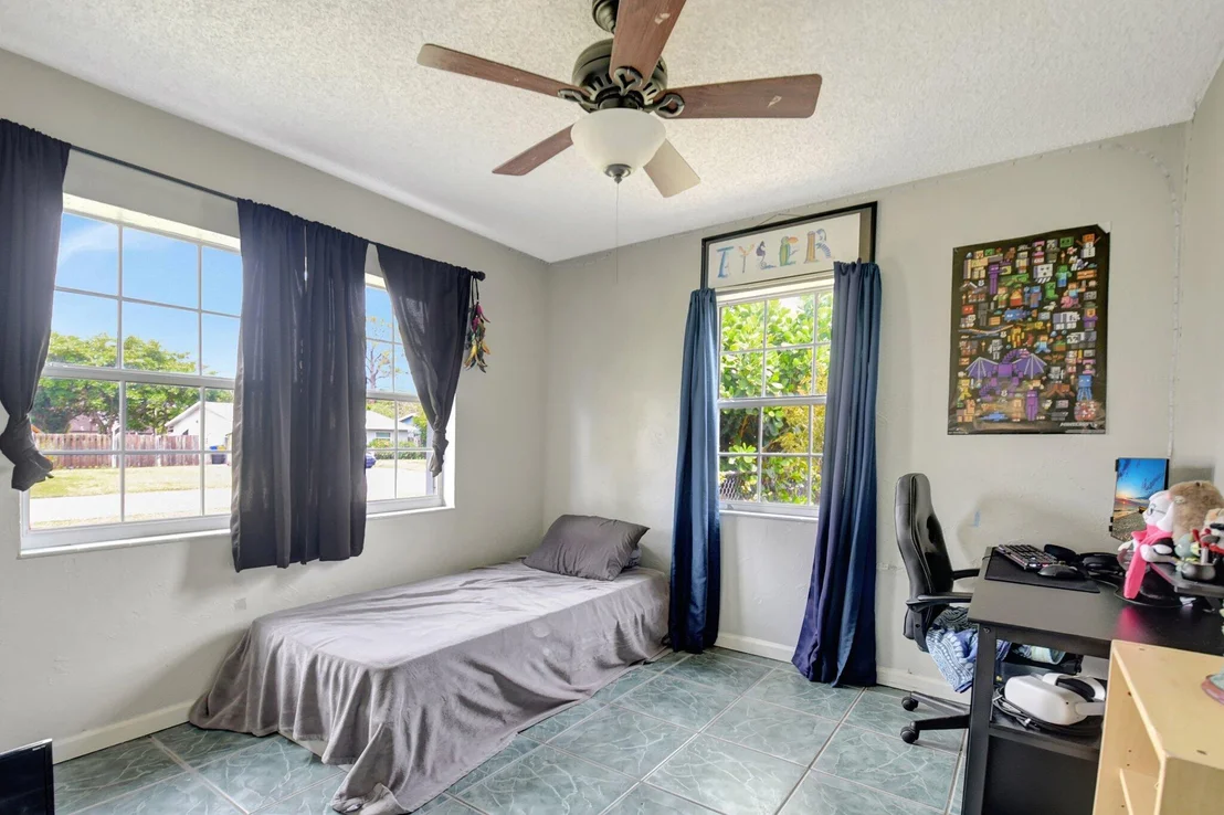 Photo of 5400 Washington Road