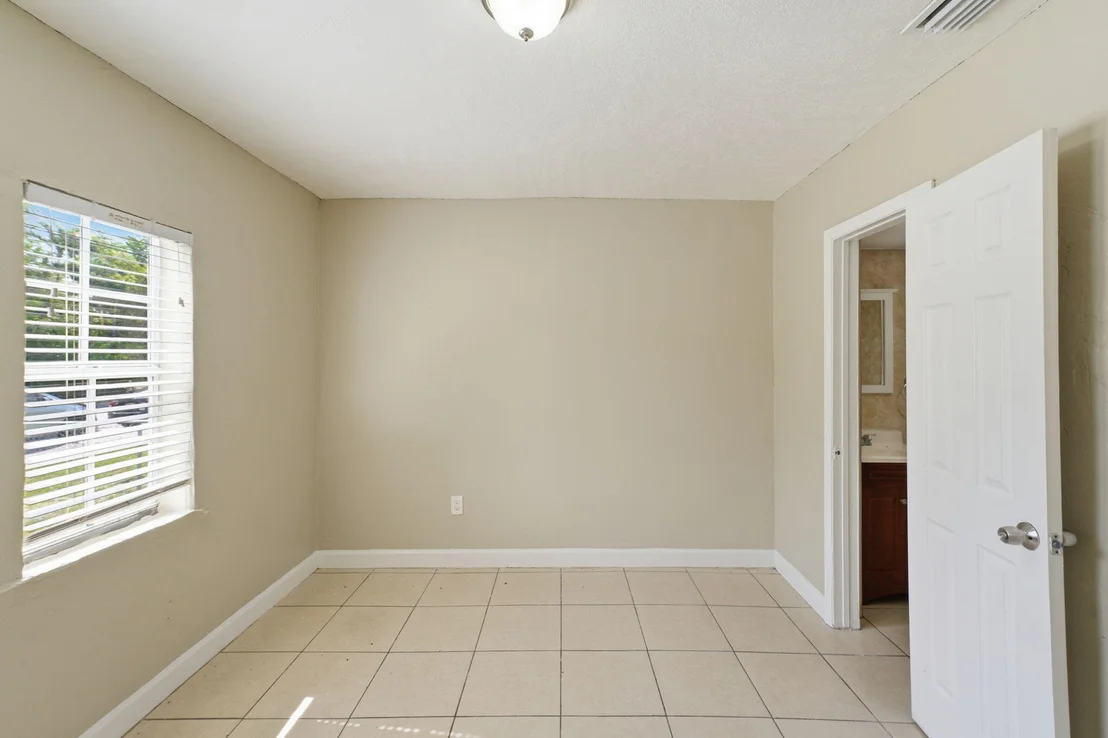 Photo of 7604 NW 3rd Avenue