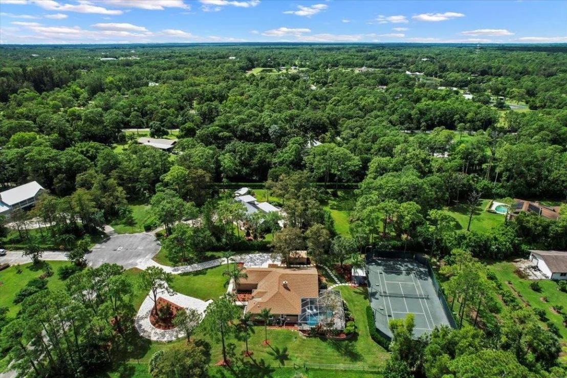 Photo of 17549 Bridle Lane