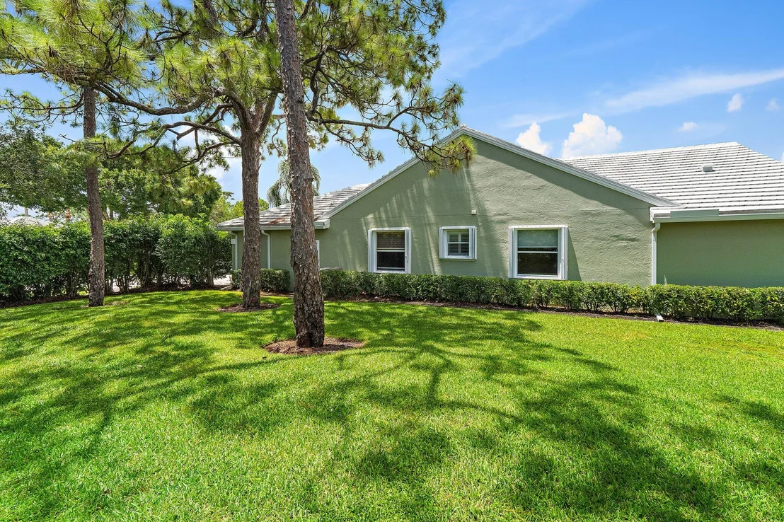 Photo of 8726 SE Riverfront Terrace