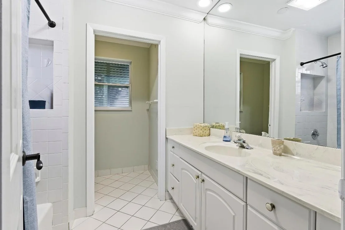 Photo of 649 Anchorage Drive