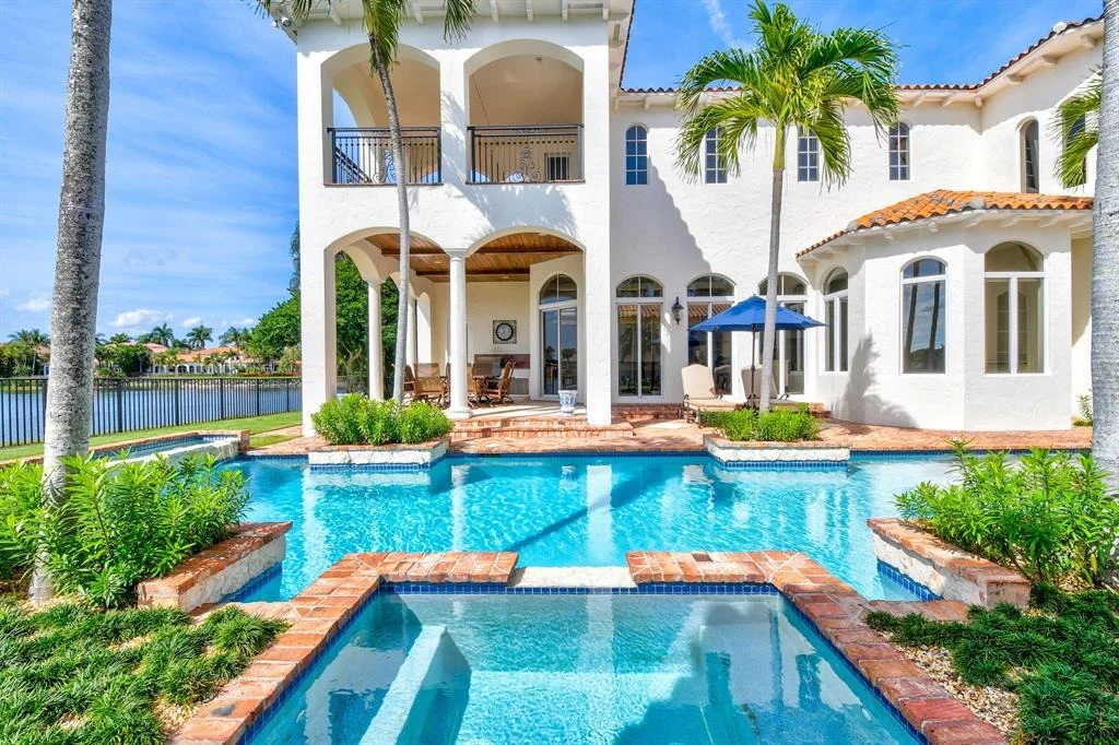 Photo of 652 Hermitage Circle