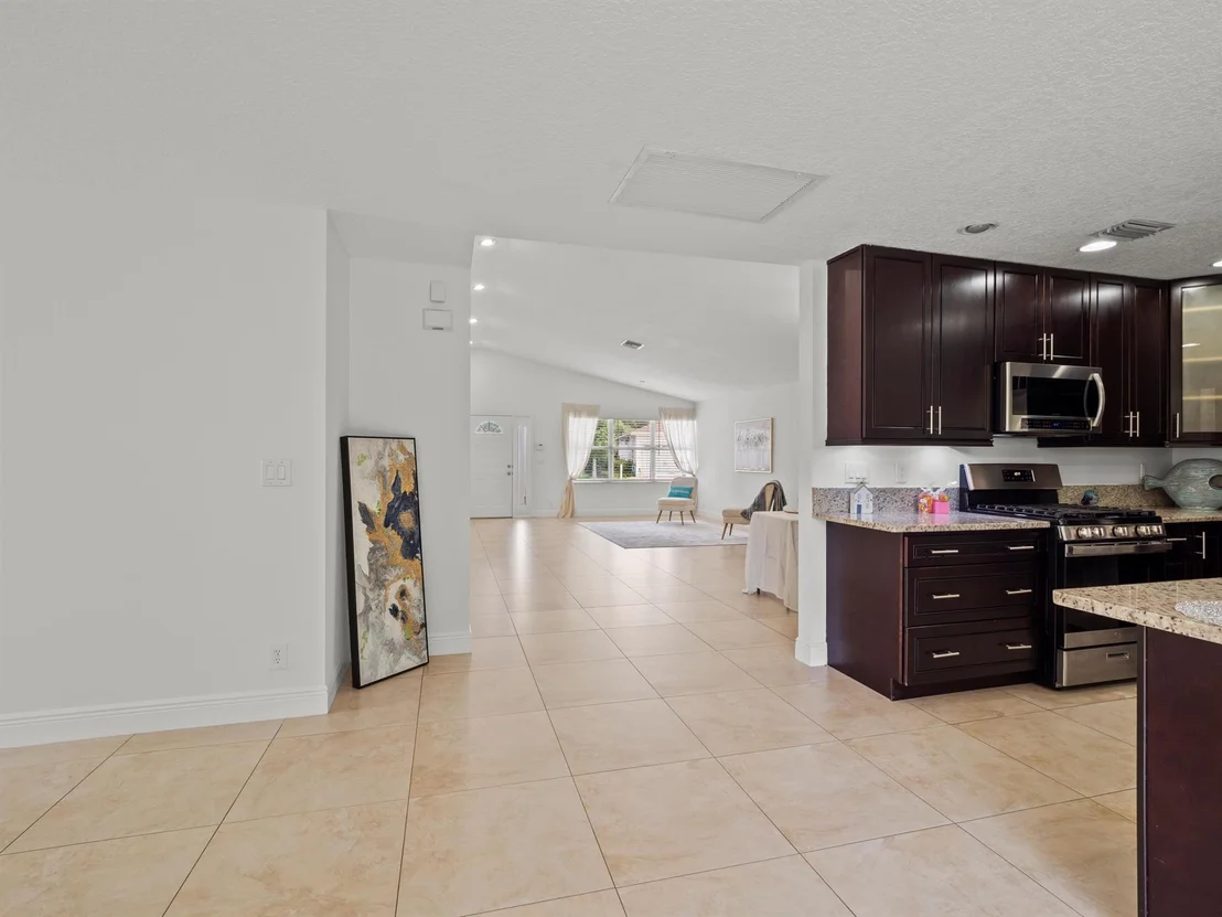 Photo of 1403 Fairway Circle