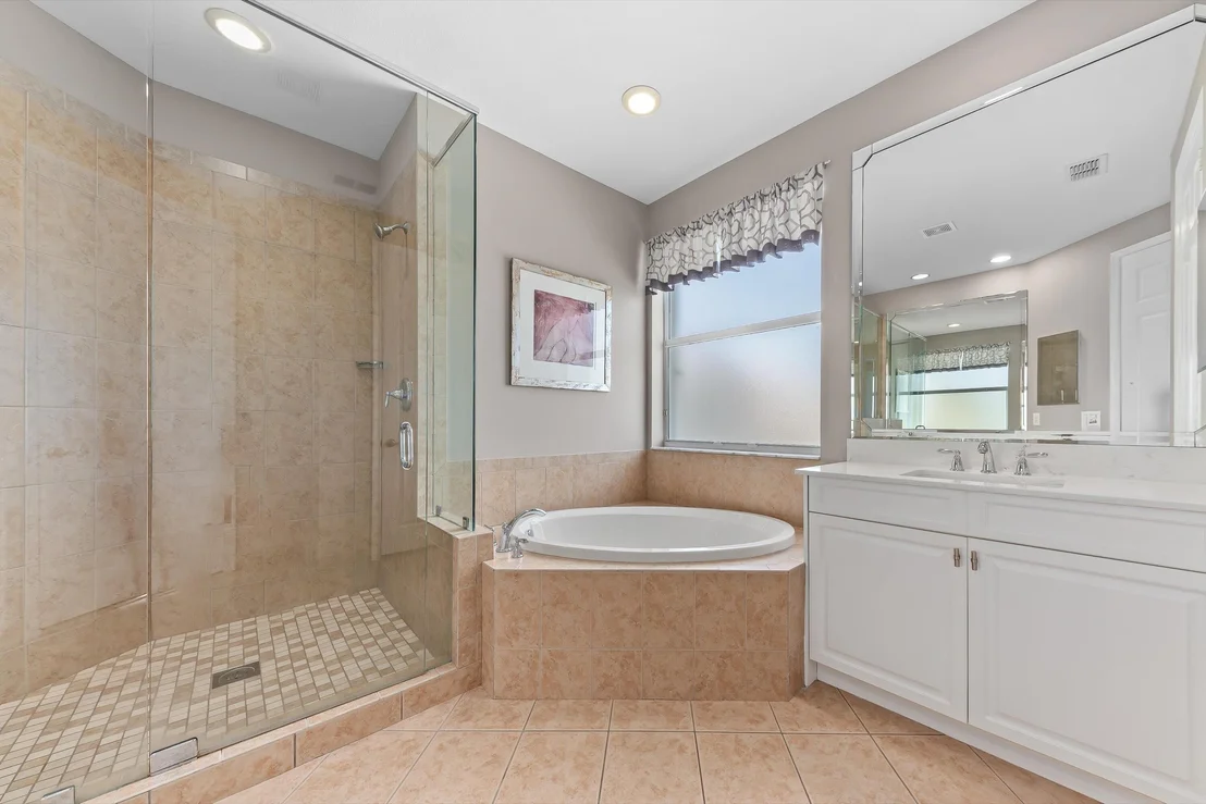 Photo of 9724 Phipps Lane
