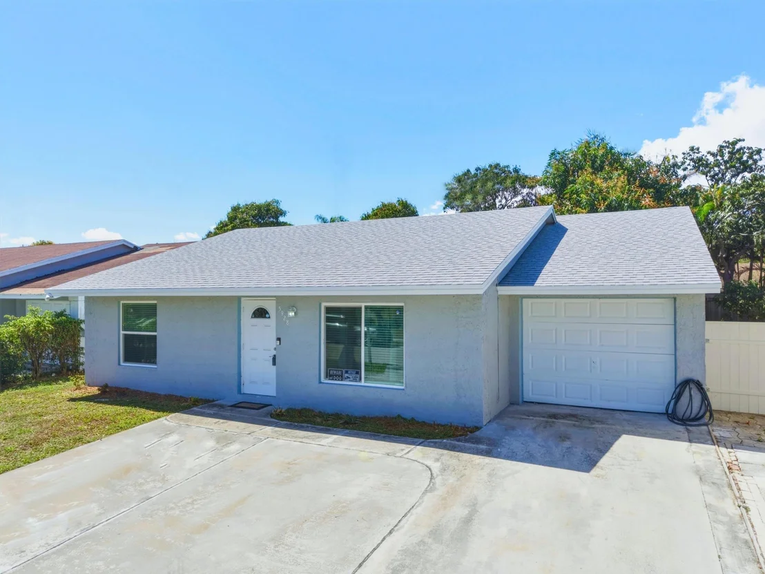 Photo of 5928 Ithaca Circle W