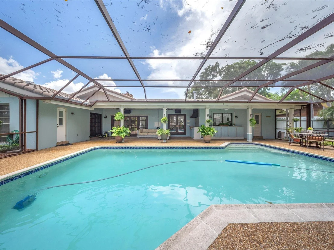 Photo of 9651 CONCH SHELL Manor