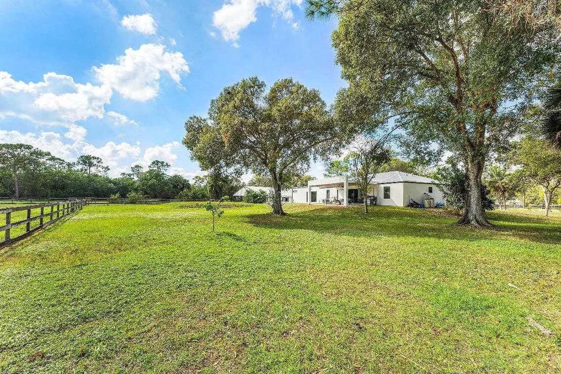Photo of 6296 188th Trail N