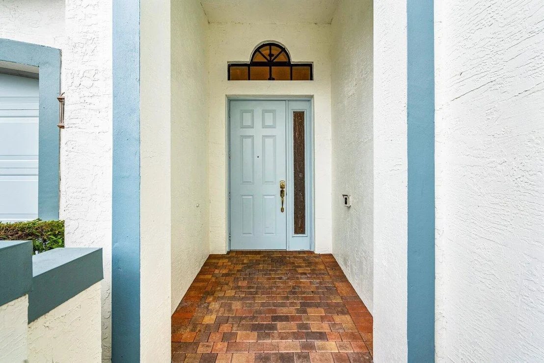 Photo of 9786 Isles Cay Drive