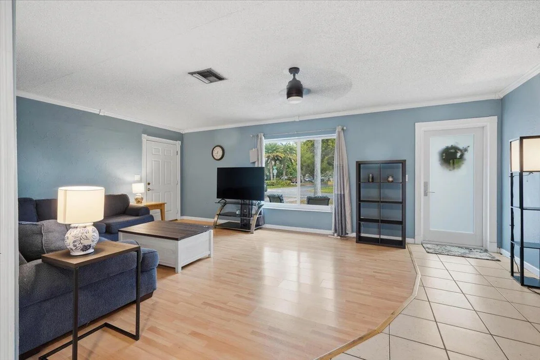 Photo of 330 SE 6th Street
