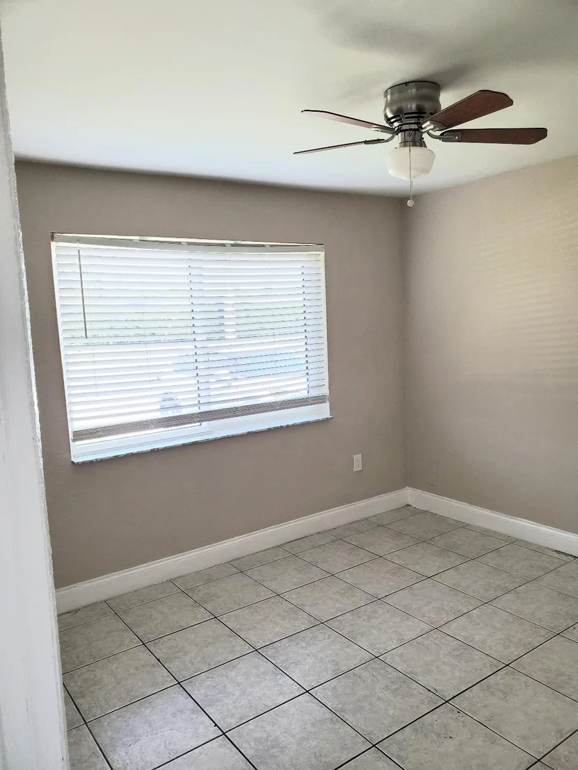Photo of 6448 N Lawrence Road