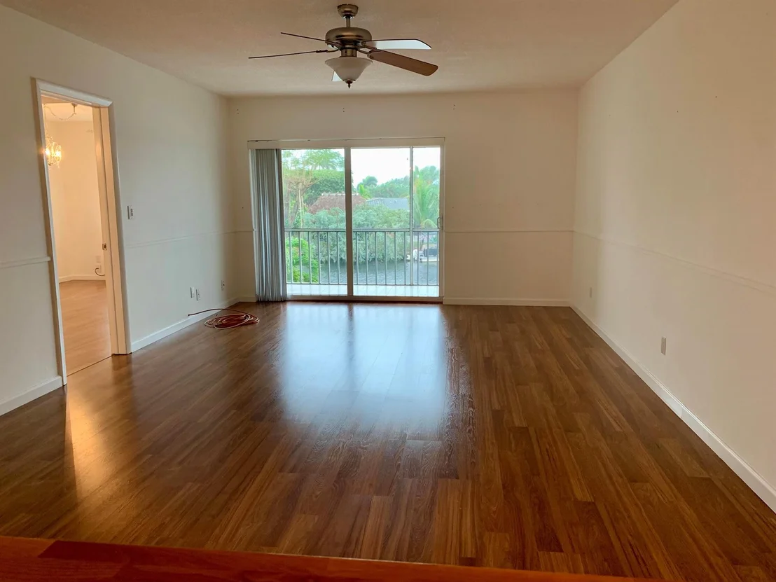Photo of Unit 204 at 912 Pine Drive