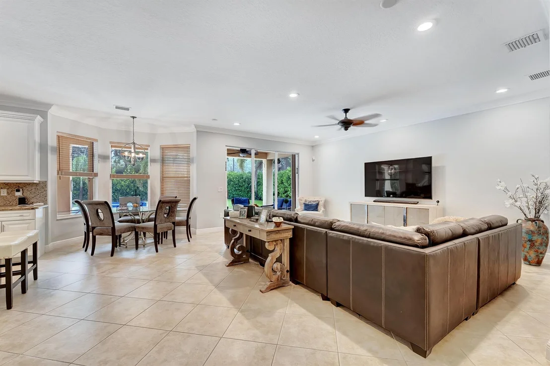Photo of 11105 Sunset Ridge Circle