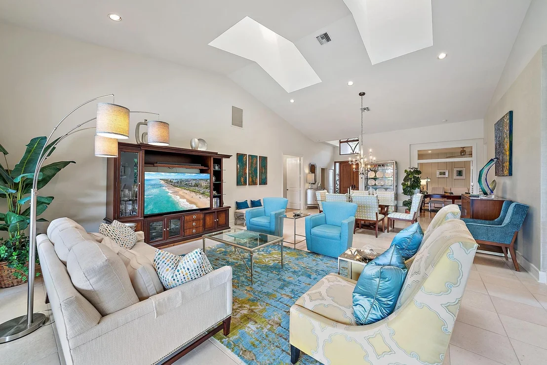 Photo of 263 Regatta Drive