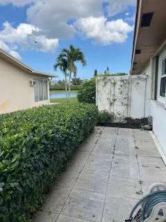 Photo of Unit A at 6089 Via Silvanus