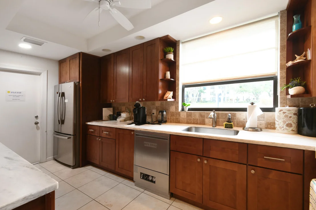 Photo of Unit 209A at 300 N Highway A1a