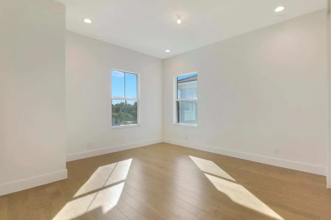 Photo of 9194 Crestview Circle