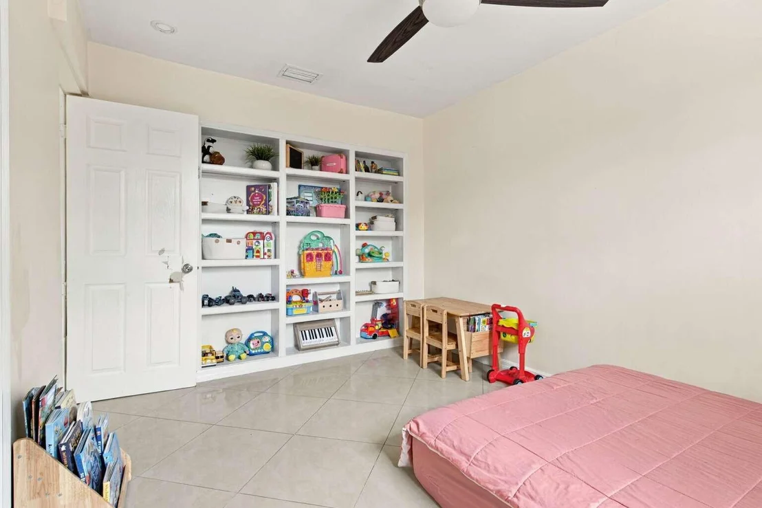 Photo of 7640 SUNSET STRIP