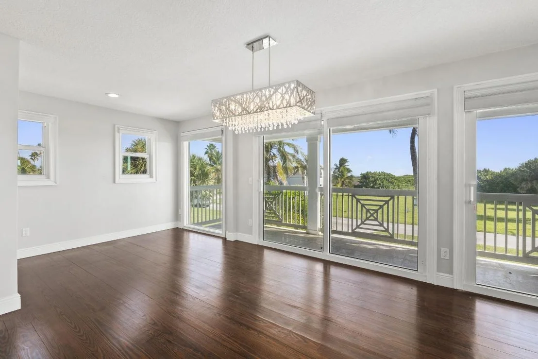 Photo of 1911 Surfside Drive