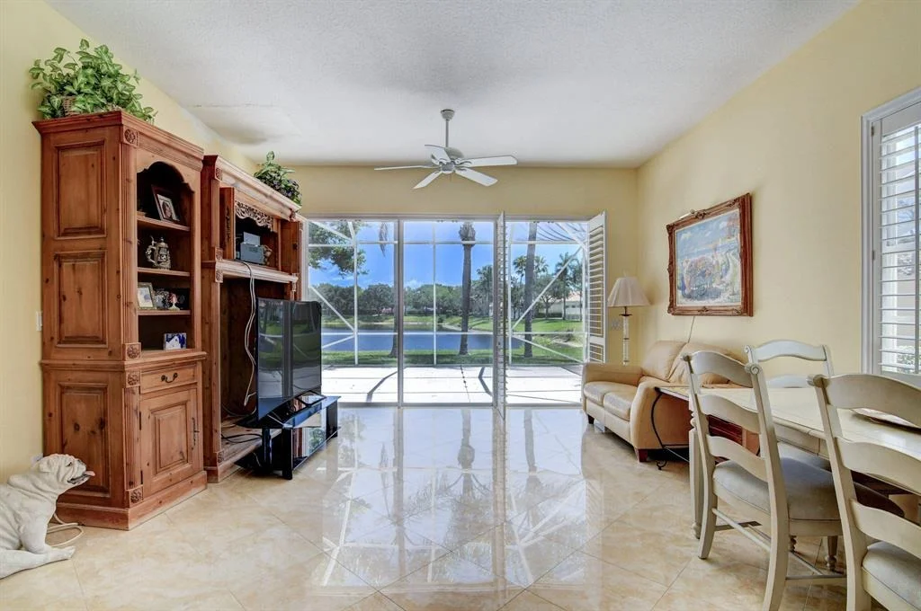 Photo of 2065 Valencia Drive