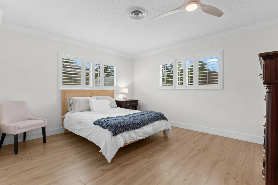 Photo of 400 SE 5th Terrace