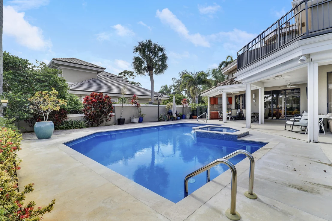 Photo of 204 CHINOOK Lane