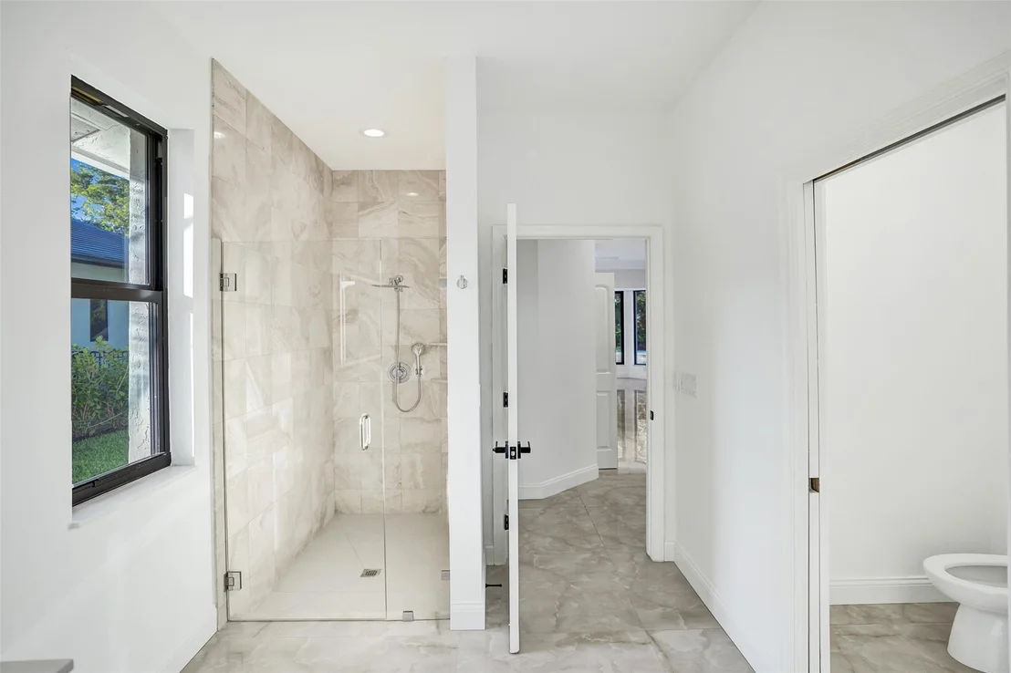Photo of 4701 Pine Tree Drive