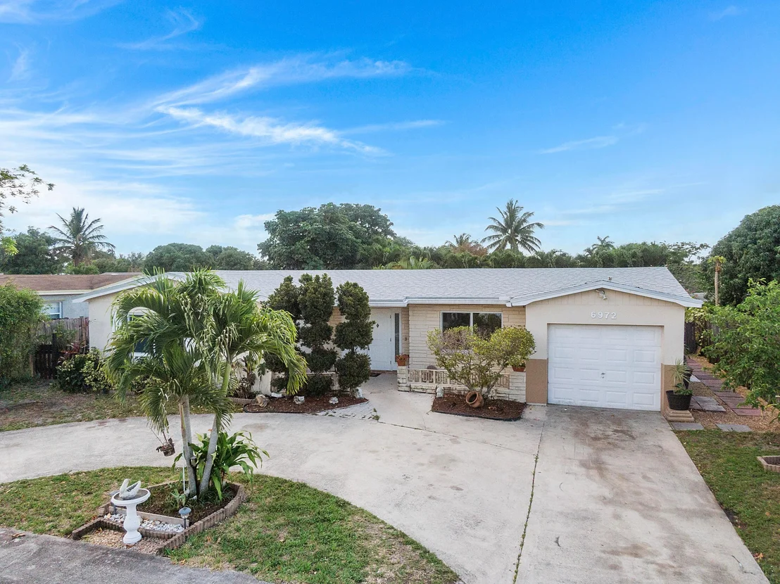 Photo of 6972 NW 8th Street