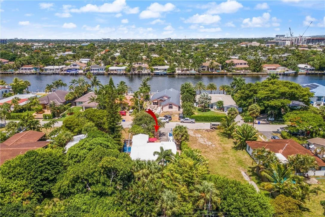 Photo of 500 S Riverside Drive