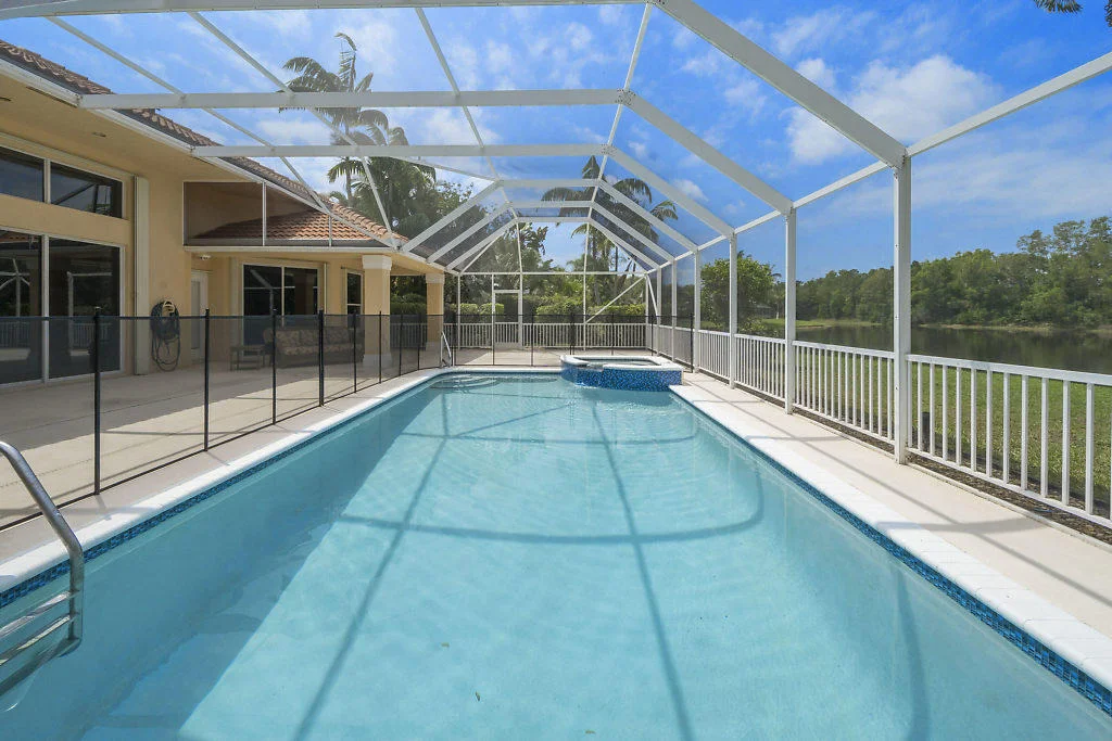 Photo of 136 N River Drive E
