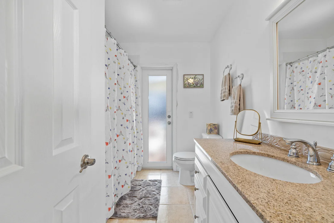 Photo of 925 Cypress Drive