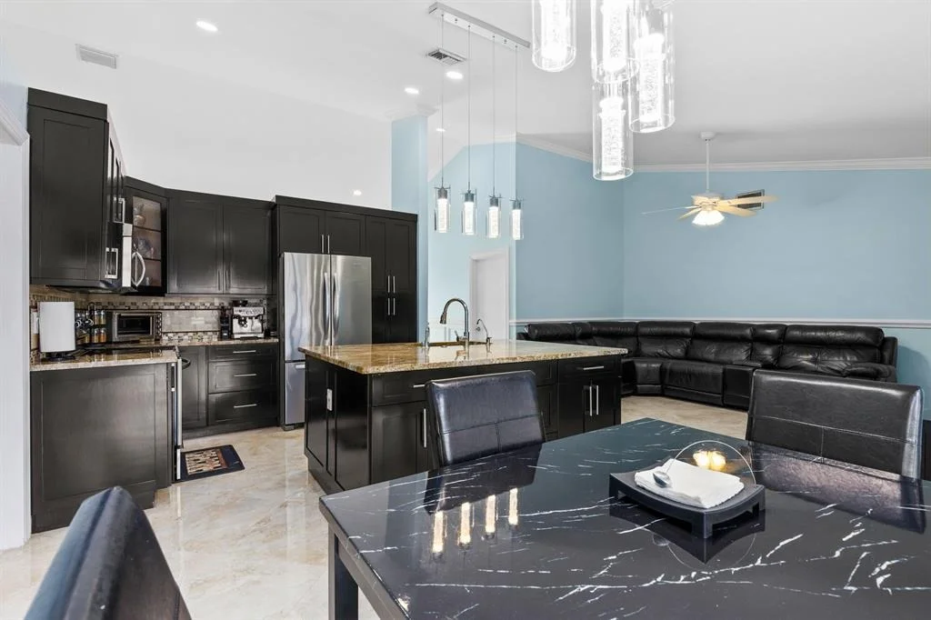 Photo of 10123 Canoe Brook Circle