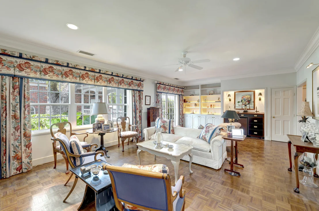 Photo of 645 Riomar Drive