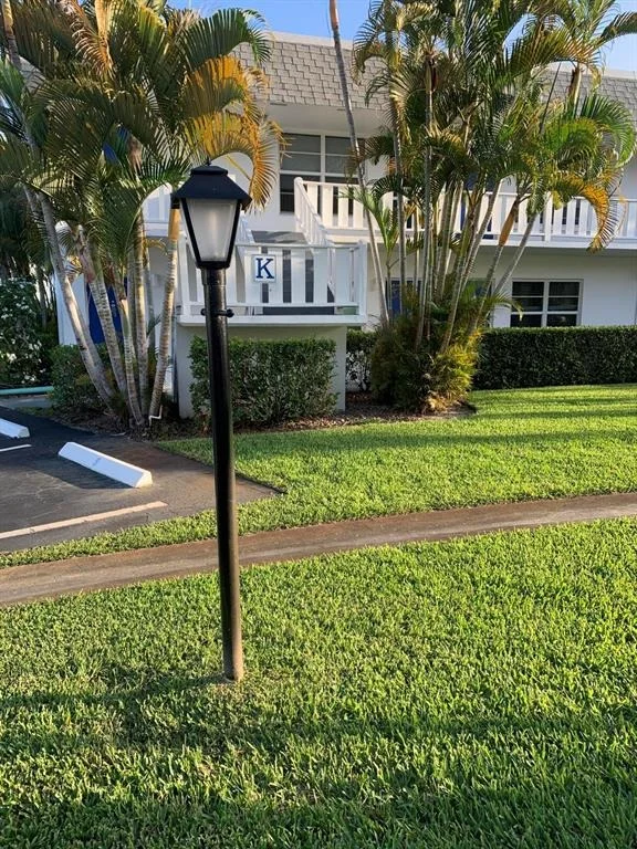 Photo of Unit 4 at 2929 SE Ocean Boulevard