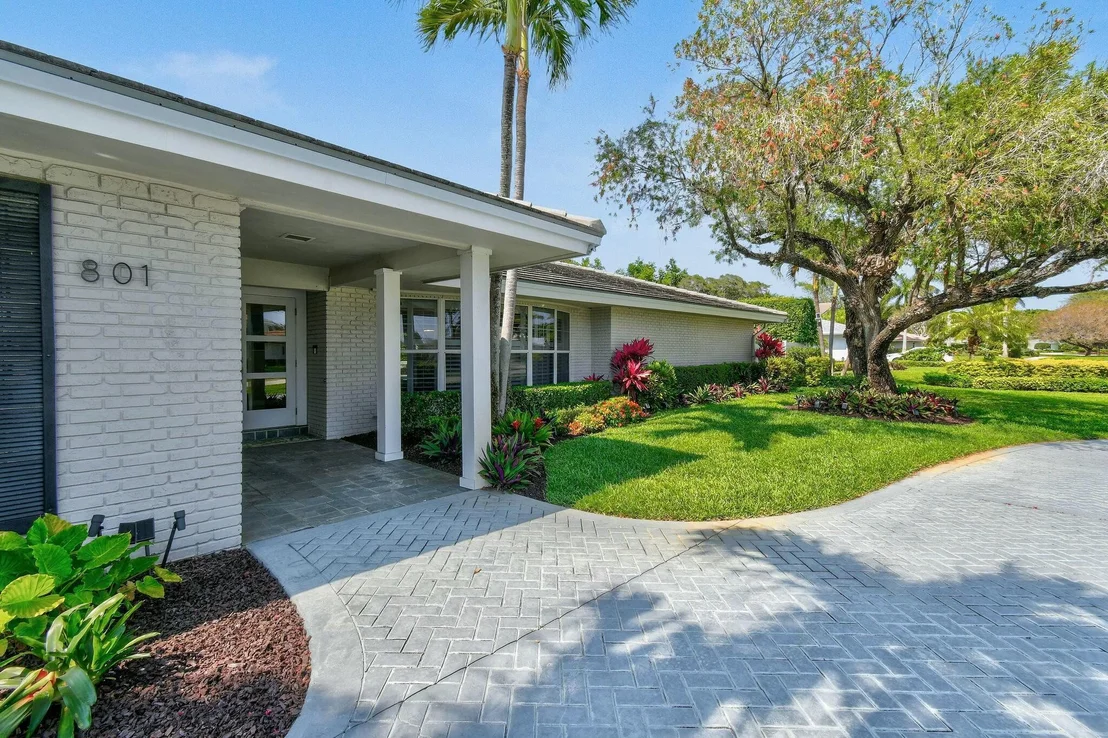 Photo of 801 N Anchorage Drive