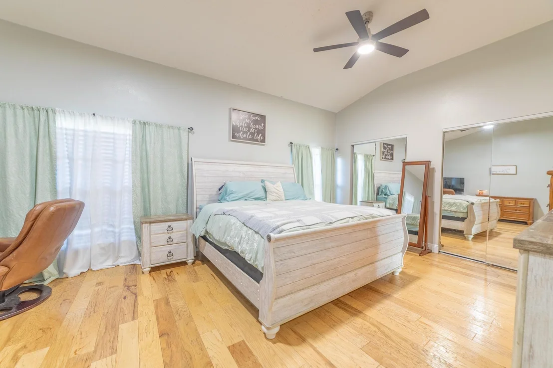 Photo of 1402 SE 12th Drive
