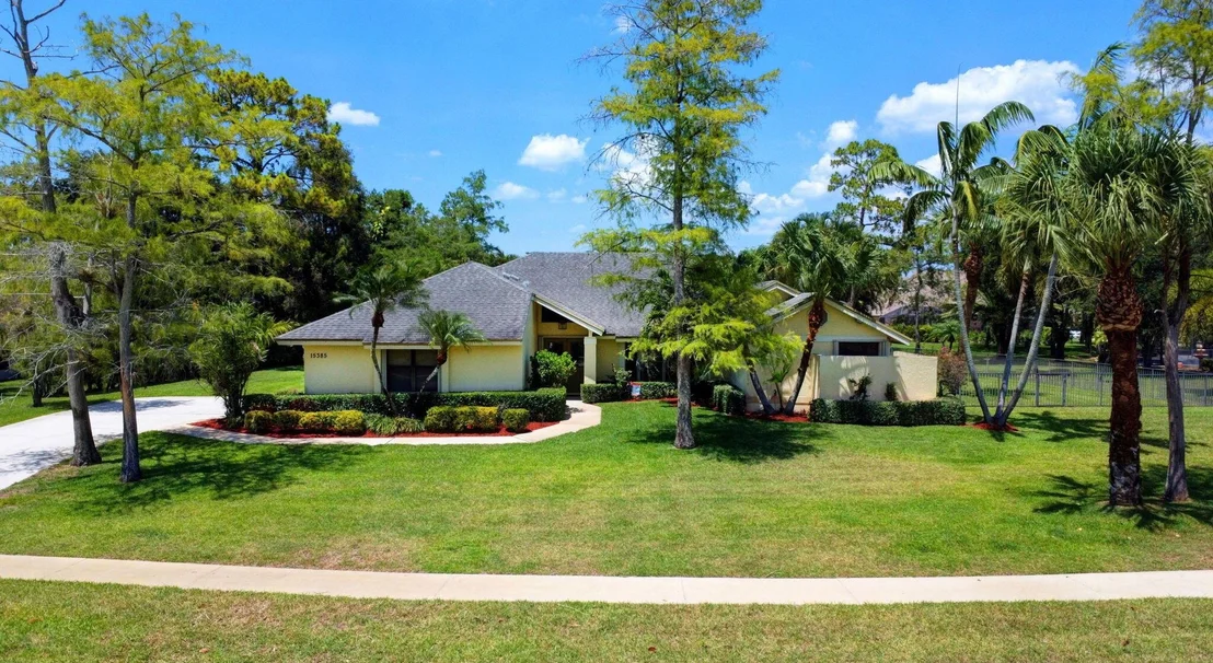 Photo of 15385 Cedar Bluff Place