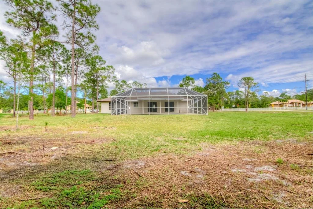 Photo of 17518 Tangerine Boulevard