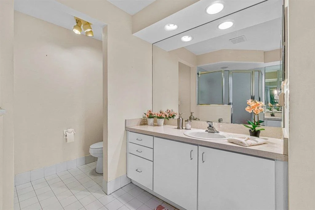 Photo of 8069 Palm Gate Drive
