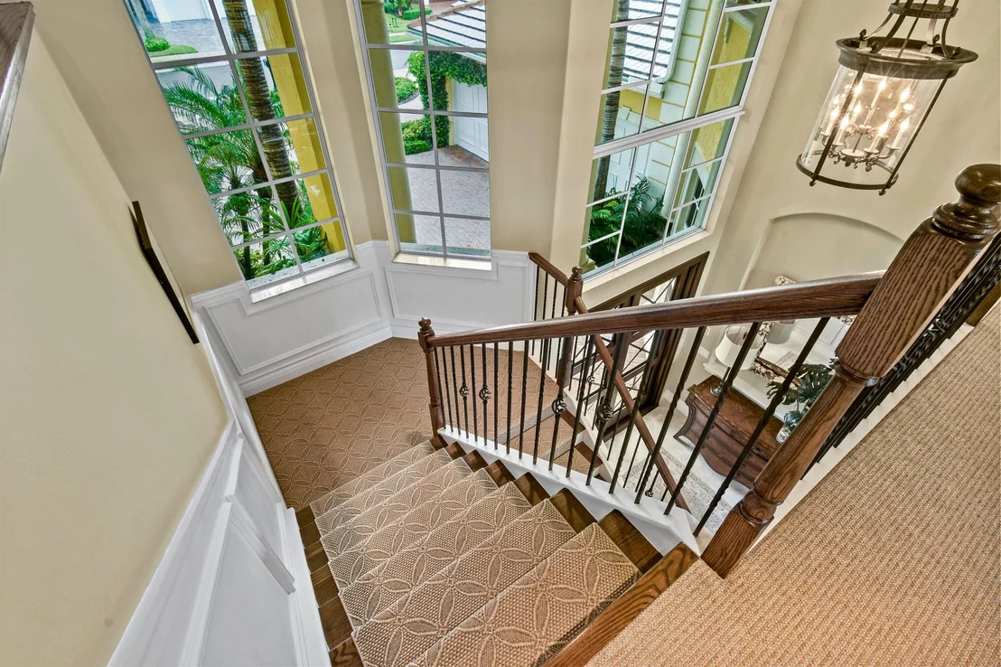 Photo of 615 Hermitage Circle