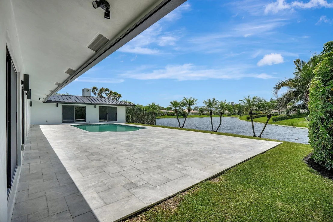Photo of 5011 Pineview Circle