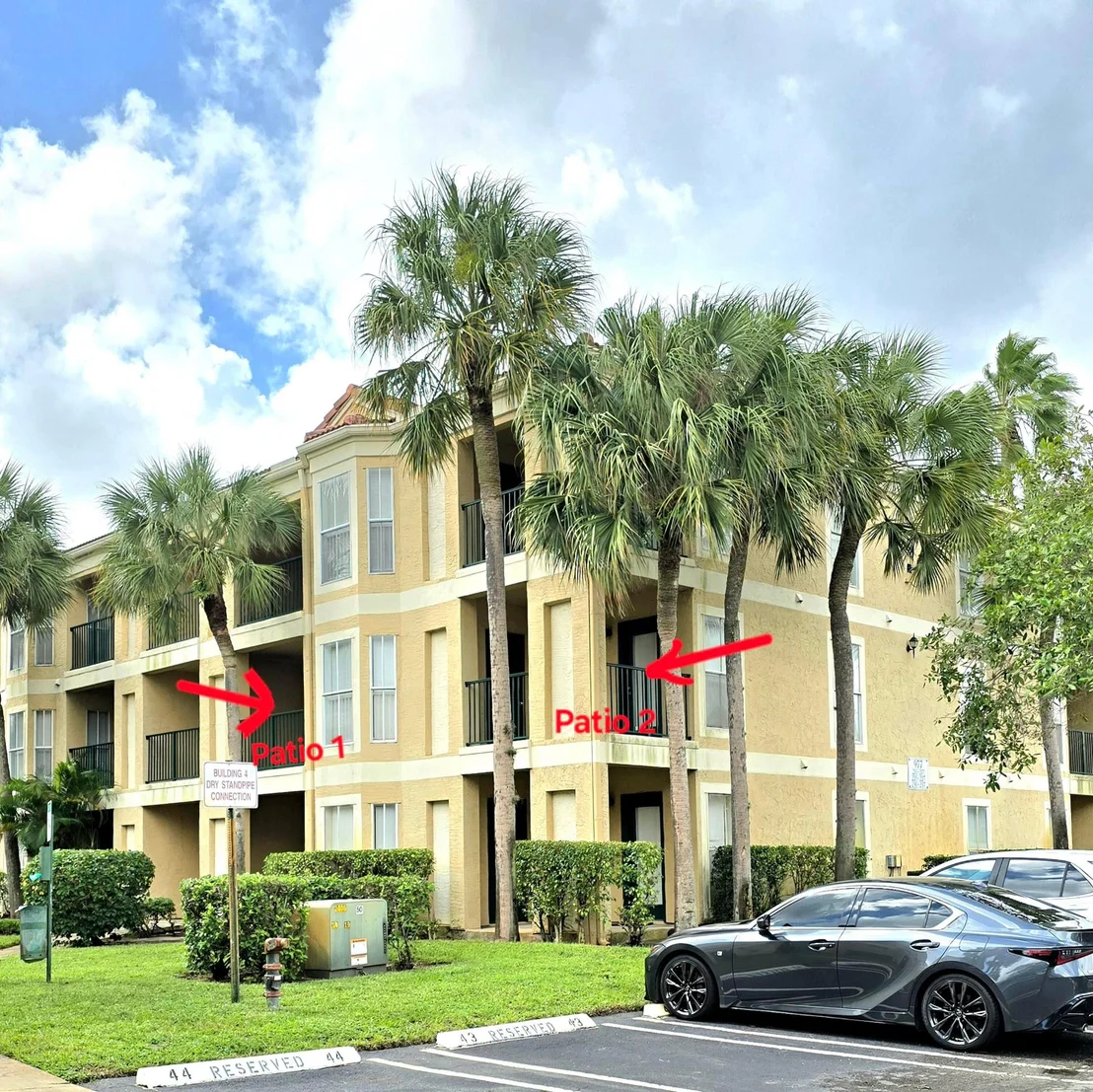 Photo of Unit 220 at 977 Riverside Drive