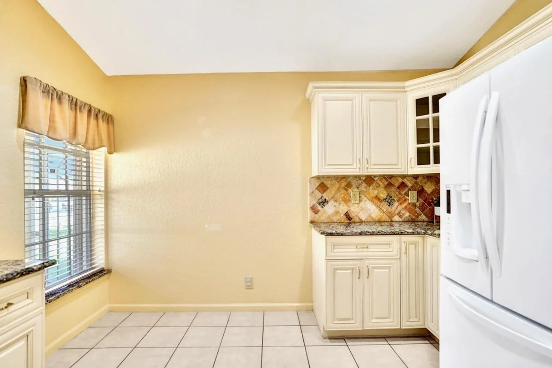 Photo of 8140 Palm Gate Drive