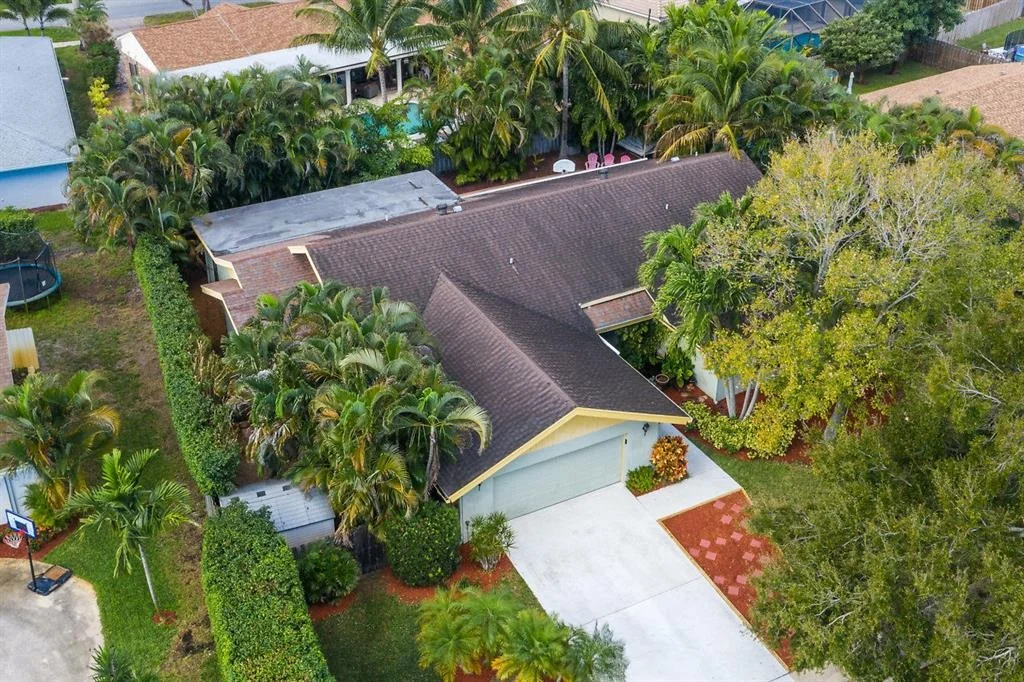 Photo of 17587 Weeping Willow Trail