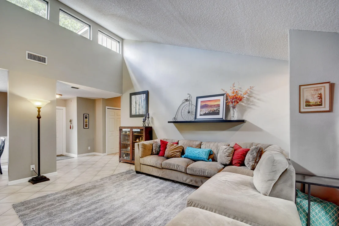 Photo of 822 Daffodil Drive