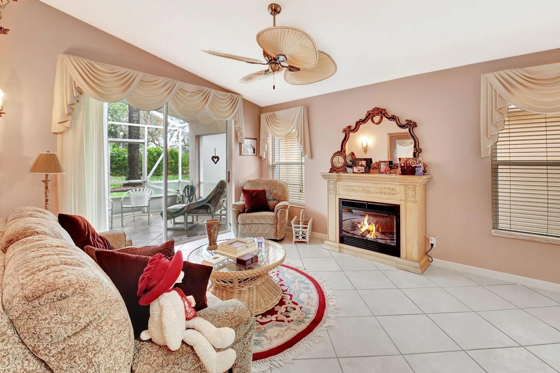 Photo of 5145 Glenville Drive