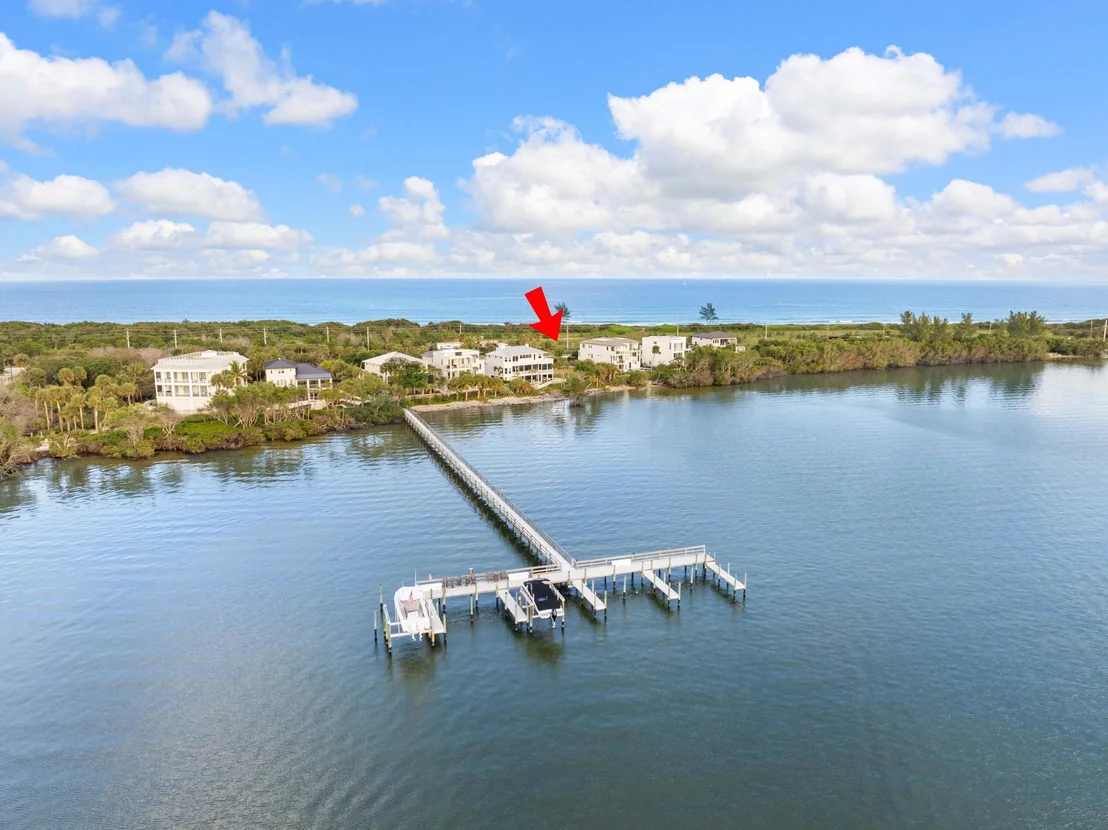 Photo of 7671 Pelican Pointe Drive