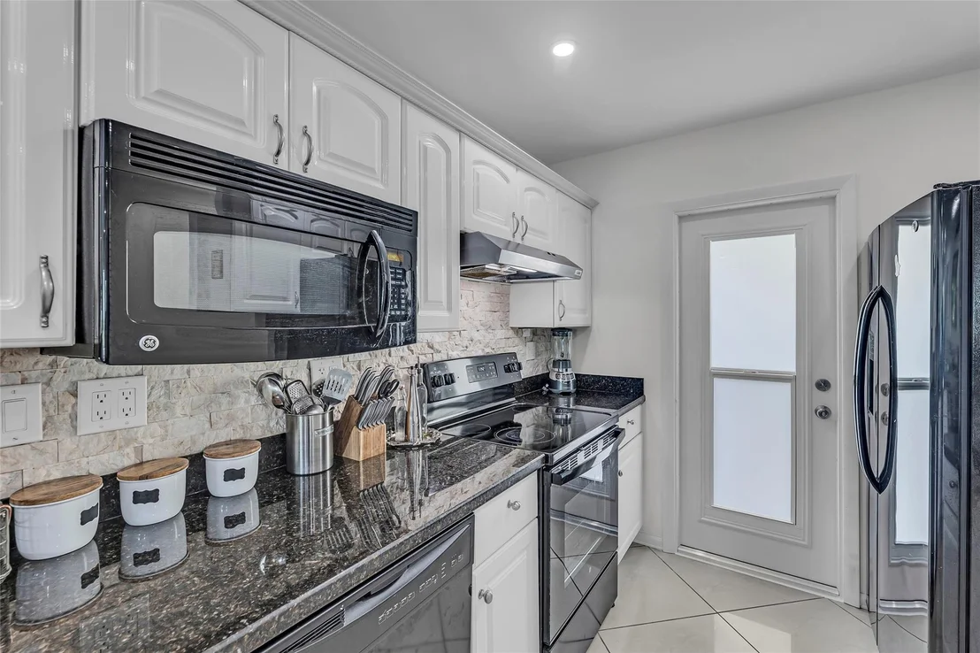 Photo of Unit 201 at 1100 Pine Drive