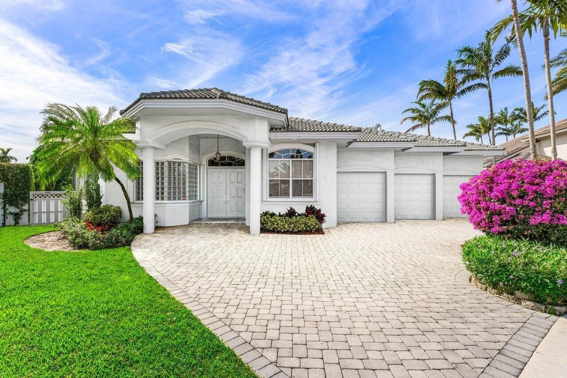 Photo of 400 Rosewood Circle