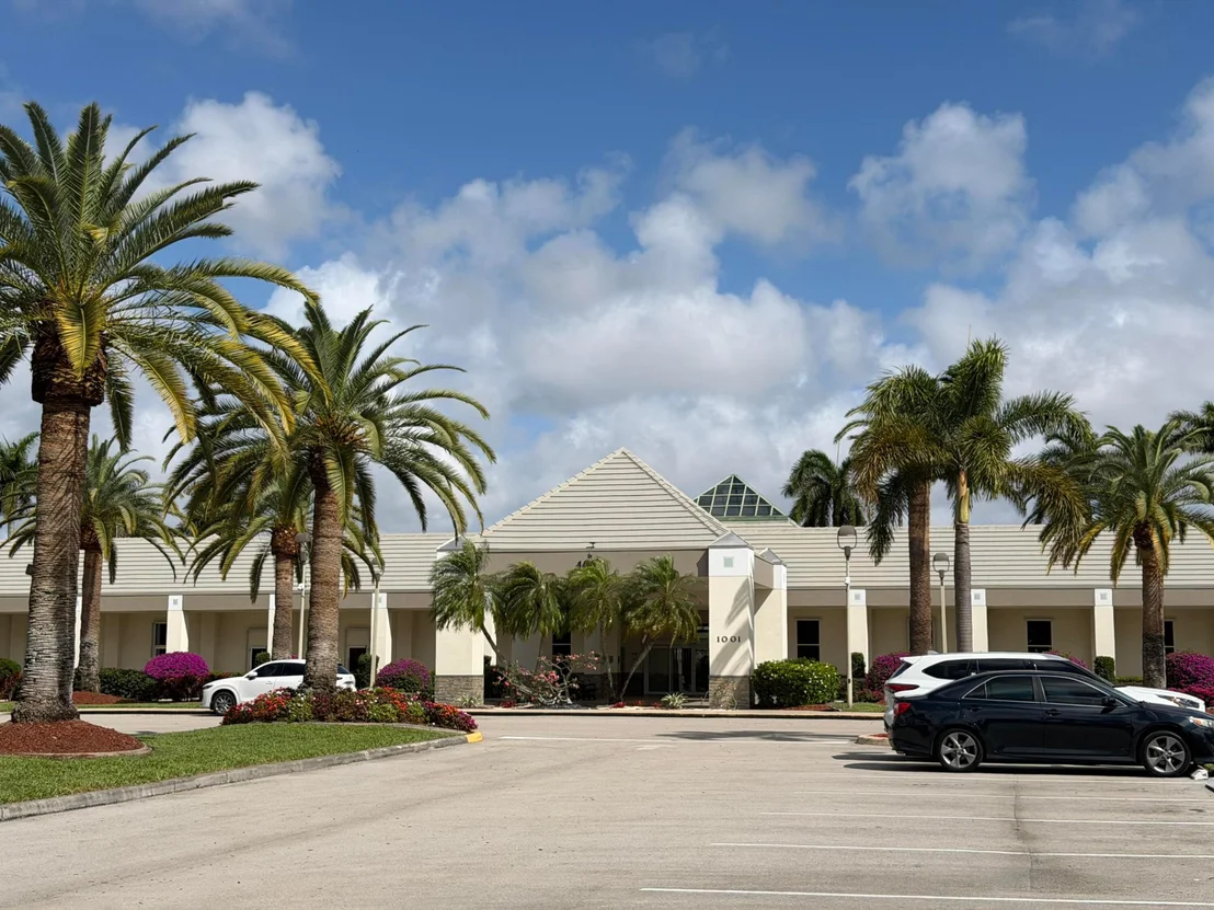 Photo of Unit D3 at 1903 Bermuda Circle