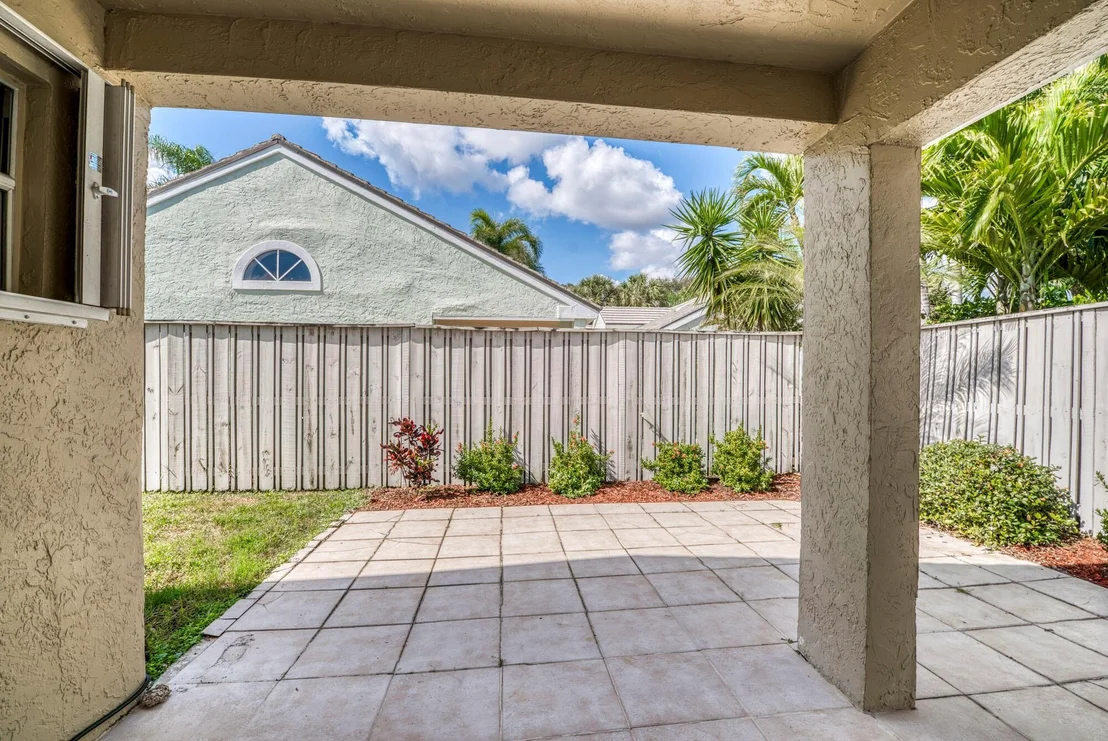 Photo of 3 Commanders Drive